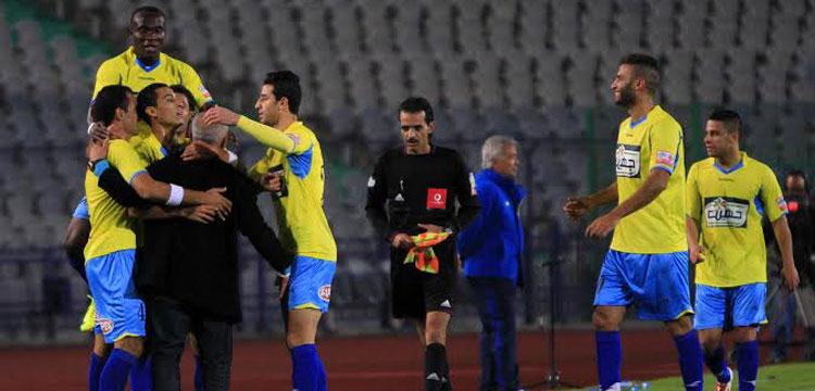 ابراهيم حسن لاعب الاسماعيلي مع احمد العجوز ابراهيم حسن لاعب الاسماعيلي مع احمد العجوز